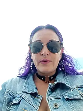 Snapshot of sophie_banger chatting on December 5, 2025, 6:50 pm sophie banger online show from December 5, 2025, 6:50 pm