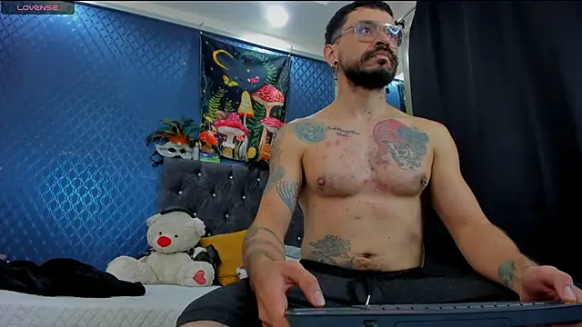 leondevereda online show from March 14, 2025, 7:34 pm