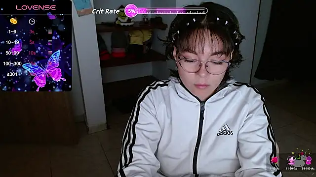 TRIXIE TANG28 online show from January 9, 2026, 1:01 am