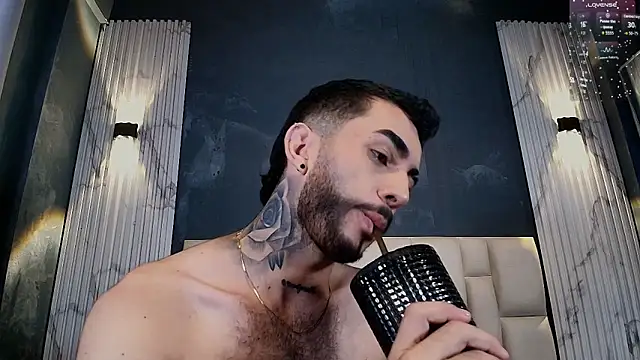 Snapshot of Marcelo_ruiz_ chatting on April 11, 2026, 6:55 pm Marcelo ruiz online show from April 11, 2026, 6:55 pm