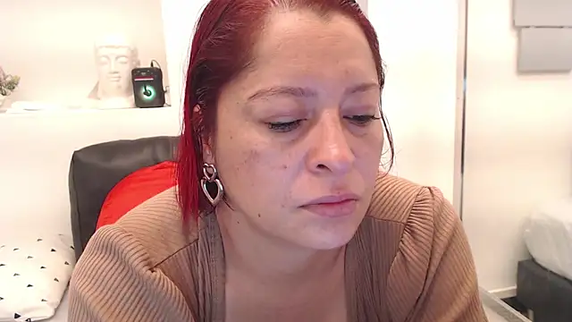 eva twiss online show from November 18, 2025, 12:30 pm