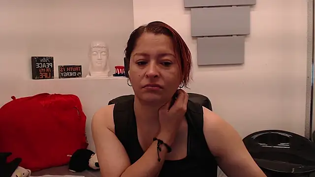 Snapshot of eva_twiss chatting on May 5, 2026, 12:52 pm eva twiss online show from May 5, 2026, 12:52 pm