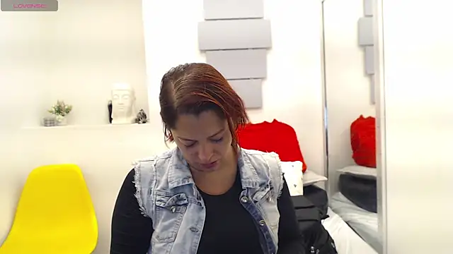 eva twiss online show from November 10, 2025, 12:10 pm