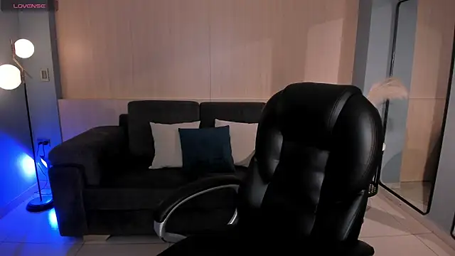 Snapshot of ChloePreston_ chatting on March 22, 2026, 11:01 am ChloePreston online show from March 22, 2026, 11:01 am