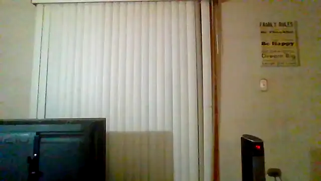 Exhibitionist040577 online show from November 10, 2025, 3:11 am