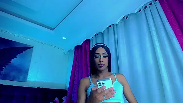 NahomiCamper online show from November 2, 2025, 10:37 pm