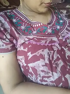 Snapshot of samitasharma chatting on May 16, 2026, 8:02 am samitasharma online show from May 16, 2026, 8:02 am