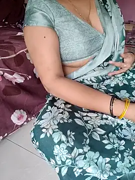 Snapshot of samitasharma chatting on May 14, 2026, 5:37 am samitasharma online show from May 14, 2026, 5:37 am
