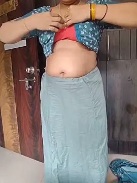Snapshot of samitasharma chatting on May 20, 2026, 6:32 am samitasharma online show from May 20, 2026, 6:32 am