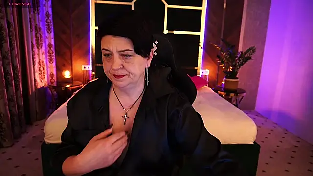 Snapshot of MilaSkyy chatting on March 8, 2025, 10:34 pm MilaSkyy online show from March 8, 2025, 10:34 pm