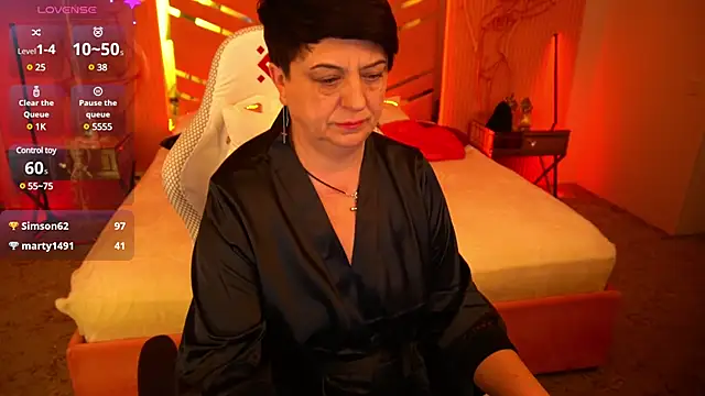 Snapshot of MilaSkyy chatting on March 6, 2025, 4:19 am MilaSkyy online show from March 6, 2025, 4:19 am