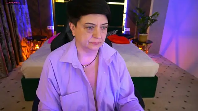 Snapshot of MilaSkyy chatting on March 13, 2025, 3:22 am MilaSkyy online show from March 13, 2025, 3:22 am