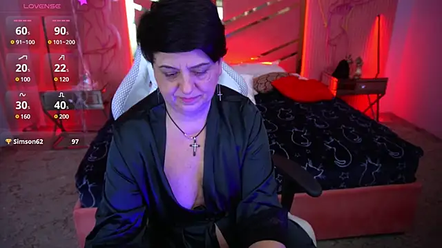 Snapshot of MilaSkyy chatting on March 6, 2025, 12:00 am MilaSkyy online show from March 6, 2025, 12:00 am