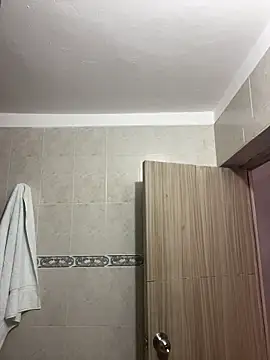 Snapshot of Lyon_vach chatting on November 12, 2025, 6:23 pm Lyon vach online show from November 12, 2025, 6:23 pm