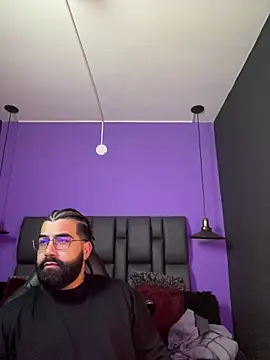 Snapshot of Lyon_vach chatting on November 18, 2025, 10:45 pm Lyon vach online show from November 18, 2025, 10:45 pm