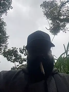 Snapshot of Lyon_vach chatting on December 5, 2025, 5:00 pm Lyon vach online show from December 5, 2025, 5:00 pm