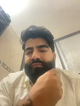 Snapshot of Lyon_vach chatting on October 31, 2025, 1:08 pm Lyon vach online show from October 31, 2025, 1:08 pm