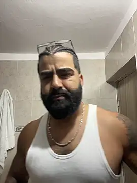 Snapshot of Lyon_vach chatting on November 17, 2025, 8:57 pm Lyon vach online show from November 17, 2025, 8:57 pm