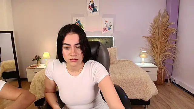 Snapshot of Icysweetcam chatting on April 30, 2026, 11:06 am Icysweetcam online show from April 30, 2026, 11:06 am