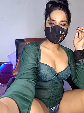 Snapshot of Black-Pearll chatting on March 20, 2025, 5:58 pm Black-Pearll online show from March 20, 2025, 5:58 pm