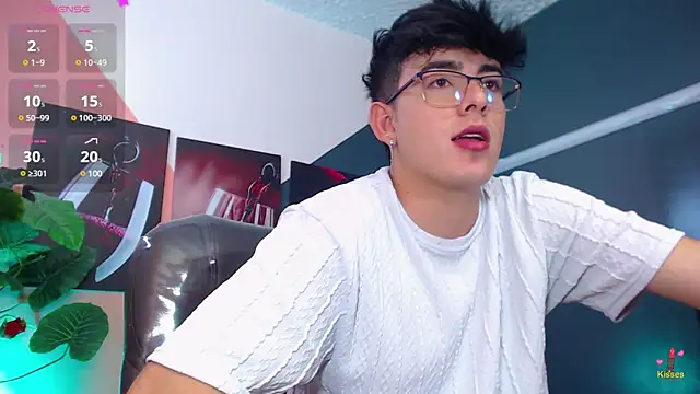 nolan twink1 online show from February 5, 2025, 8:46 pm