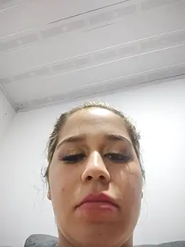 Snapshot of LaurenWelly_ chatting on October 31, 2025, 10:01 am LaurenWelly online show from October 31, 2025, 10:01 am