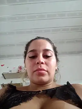 LaurenWelly  online show from December 20, 2025, 7:28 pm