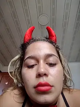 Snapshot of LaurenWelly_ chatting on November 20, 2025, 6:08 pm LaurenWelly online show from November 20, 2025, 6:08 pm