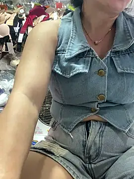 Cesywet online show from September 10, 2025, 4:44 am