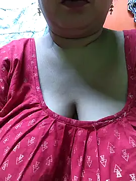 Snapshot of Rinki_Guptaa chatting on February 2, 2025, 10:28 pm Rinki Guptaa online show from February 2, 2025, 10:28 pm