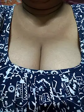 Snapshot of Rinki_Guptaa chatting on September 18, 2025, 6:44 pm Rinki Guptaa online show from September 18, 2025, 6:44 pm