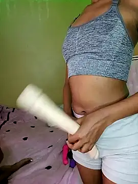 Snapshot of silentkillaz chatting on December 24, 2024, 12:22 pm silentkillaz online show from December 24, 2024, 12:22 pm