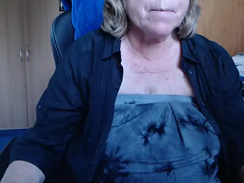 Snapshot of _sunshine__ chatting on April 24, 2026, 6:21 pm sunshine online show from April 24, 2026, 6:21 pm