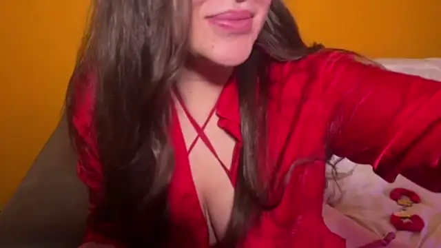 Elinatiranda online show from May 20, 2026, 10:18 pm