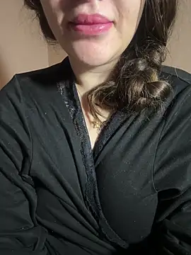 Snapshot of Elinatiranda chatting on March 26, 2026, 1:53 pm Elinatiranda online show from March 26, 2026, 1:53 pm