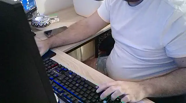 zebymasry online show from December 5, 2024, 9:44 pm