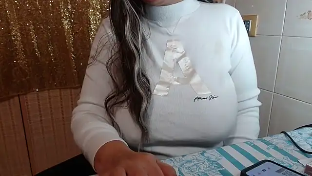 Snapshot of Foxlady2271 chatting on January 10, 2025, 7:32 pm Foxlady2271 online show from January 10, 2025, 7:32 pm