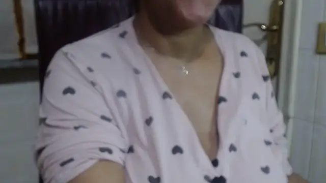 Snapshot of Foxlady2271 chatting on September 24, 2025, 3:46 am Foxlady2271 online show from September 24, 2025, 3:46 am