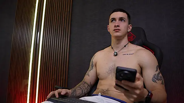 Snapshot of JacksonOlsenn chatting on February 2, 2026, 9:58 pm JacksonOlsenn online show from February 2, 2026, 9:58 pm