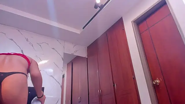 Snapshot of evelyn_wine chatting on September 26, 2025, 7:10 pm evelyn wine online show from September 26, 2025, 7:10 pm