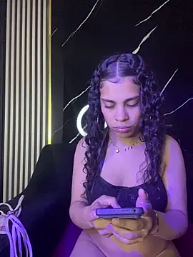 Snapshot of NINA_18_YEARS chatting on March 23, 2025, 3:54 am NINA 18 YEARS online show from March 23, 2025, 3:54 am