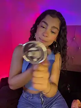 Snapshot of NINA_18_YEARS chatting on September 11, 2025, 12:32 am NINA 18 YEARS online show from September 11, 2025, 12:32 am