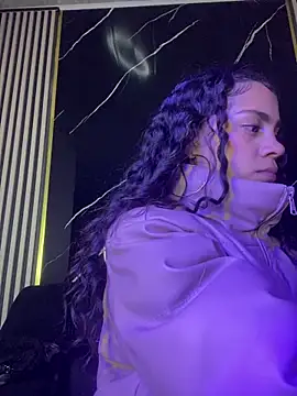 Snapshot of NINA_18_YEARS chatting on March 23, 2025, 12:36 am NINA 18 YEARS online show from March 23, 2025, 12:36 am