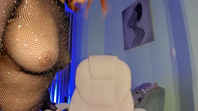 TinaJonnes  online show from September 19, 2025, 7:34 am