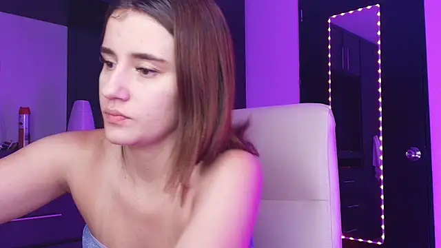 Snapshot of TinaJonnes_ chatting on March 3, 2026, 6:20 am TinaJonnes online show from March 3, 2026, 6:20 am