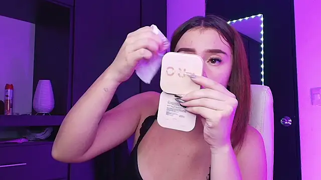 Snapshot of TinaJonnes_ chatting on March 16, 2026, 7:45 am TinaJonnes online show from March 16, 2026, 7:45 am