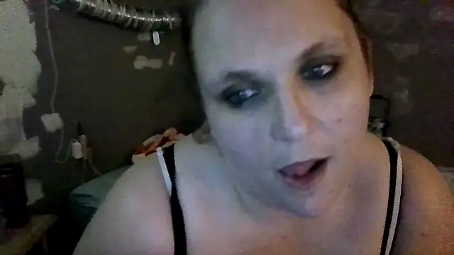 badbish777 online show from April 12, 2026, 7:39 pm
