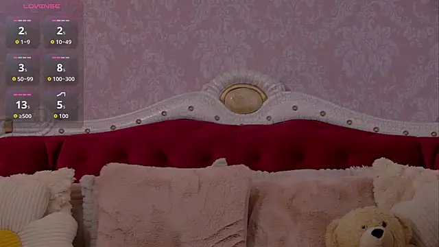 Snapshot of AngeliqueSkye chatting on September 20, 2025, 3:00 am AngeliqueSkye online show from September 20, 2025, 3:00 am