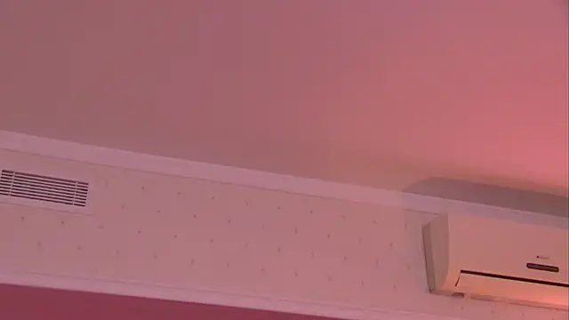 Snapshot of AngeliqueSkye chatting on February 21, 2025, 9:45 am AngeliqueSkye online show from February 21, 2025, 9:45 am