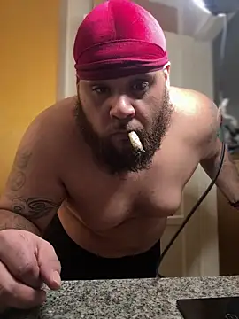 fatboyjayohh126 online show from May 6, 2026, 6:12 pm